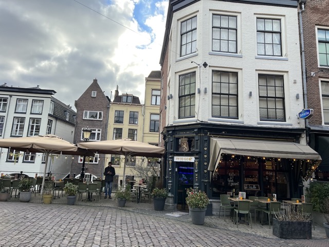 't Heen En Weer Bar