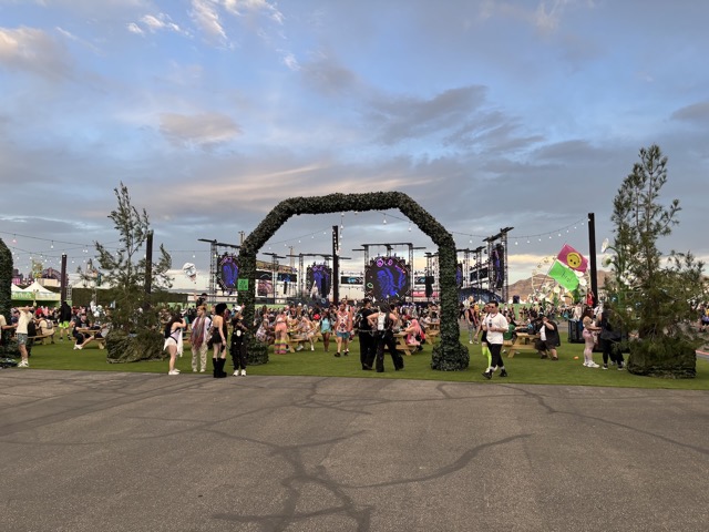 stereoBLOOM stage