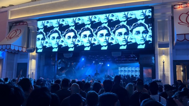 These visuals were trippy af