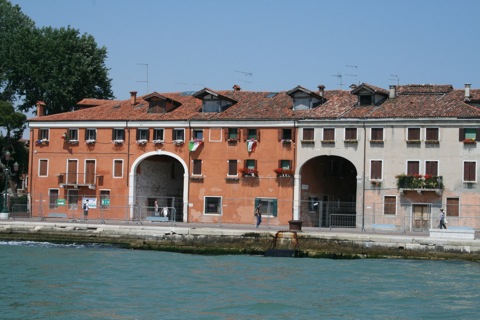 Italian flags on buildings