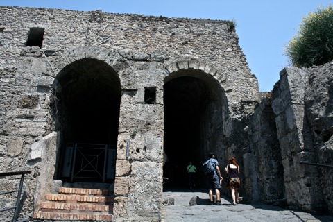 Porta Marina e Cinta Muraria (entrance to the city)