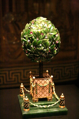 Bay Tree Egg by C. Fabergé, presented by Emperor Nicholas II to his mother on the Easter of 1911.