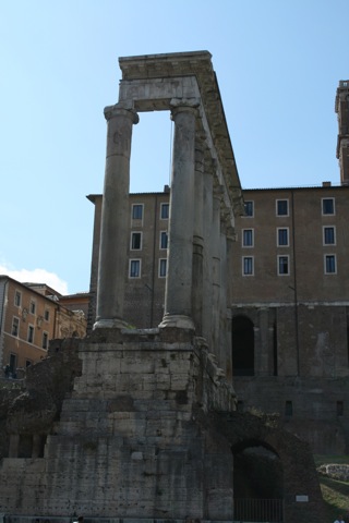 Temple of Saturn