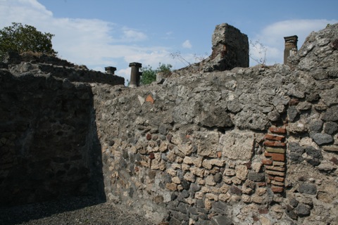 Casa di Pana: Inner walls