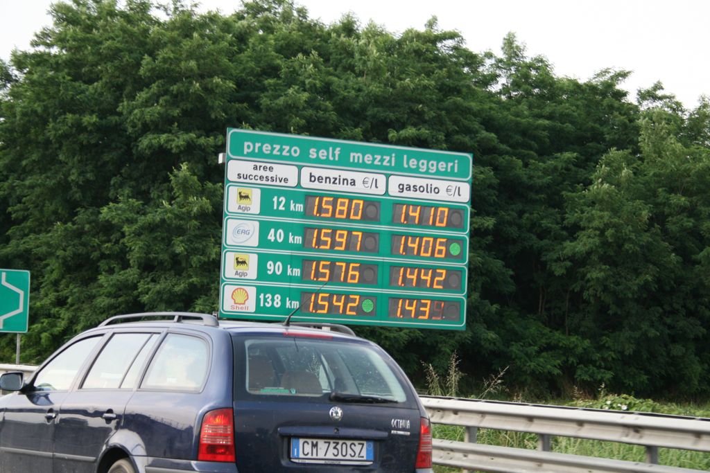 Sign comparing gas prices (I wish we had these in the US!)