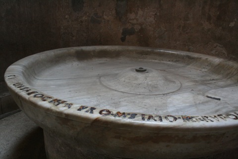 Basin in the hot bath room