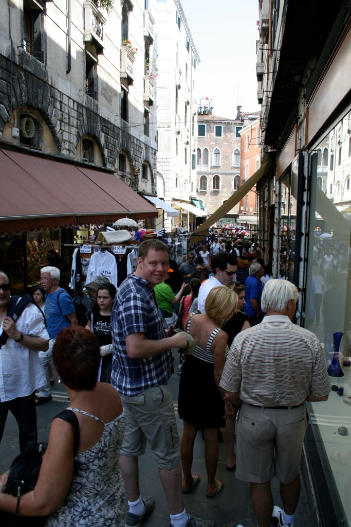 Street continuing off from Rialto Bridge