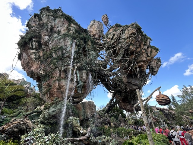 The line for Avatar Flight of Passage