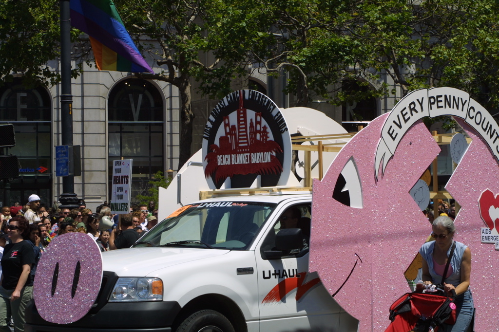 Beach Blanket Babylon (AIDS & Breast Cancer Emergency Funds)