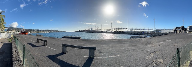 Pape'tē Harbor