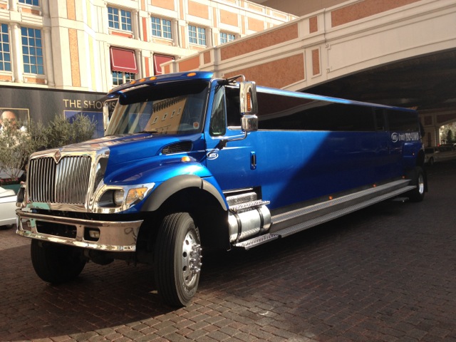 Freightliner Limo