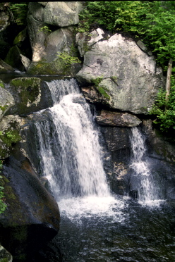 [20-lostriver-waterfall4.jpg]