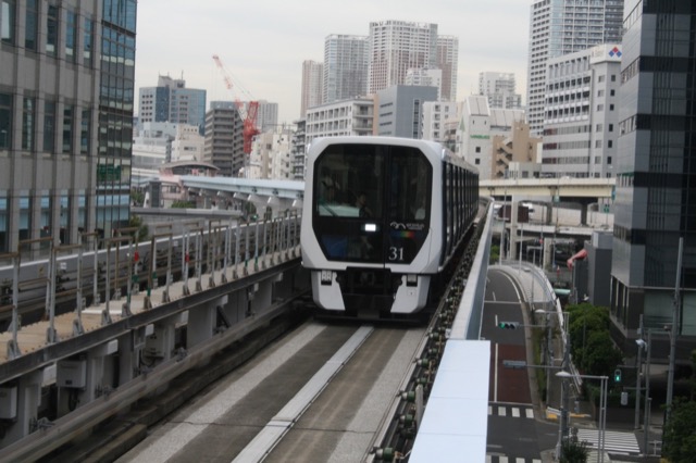 Monorail approaching